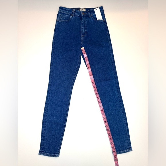 Neuw Women’s Marilyn Super High Skinny Blue Jeans Size- 26 ( New With Tags ) - Picture 3 of 9